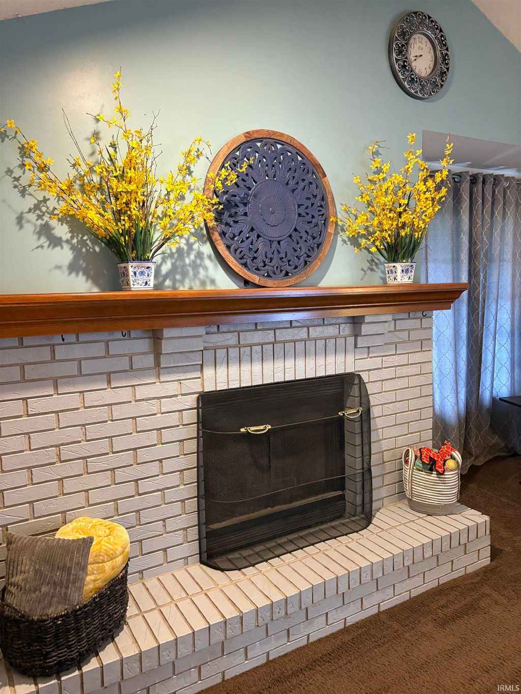 Photo of 1531 Ridgewood Ln, Bluffton, IN 46714 (MLS # 202609658)