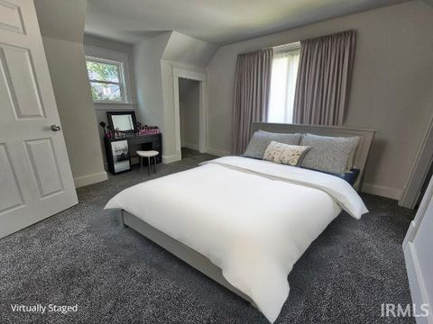 Tiny photo for 1036 S Webster Street, Kokomo, IN 46902 (MLS # 202539525)