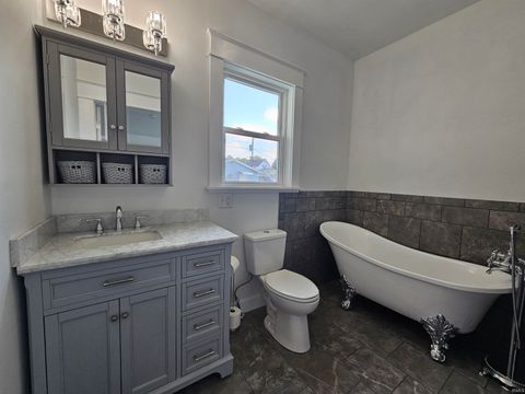 Tiny photo for 1036 S Webster Street, Kokomo, IN 46902 (MLS # 202539525)