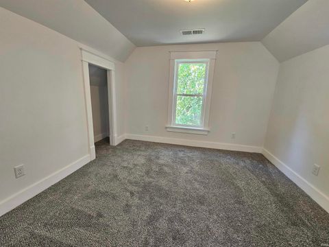 Tiny photo for 1036 S Webster Street, Kokomo, IN 46902 (MLS # 202539525)