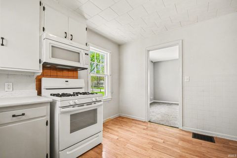 Tiny photo for 938 Jackson Boulevard, Rochester, IN 46975 (MLS # 202613797)