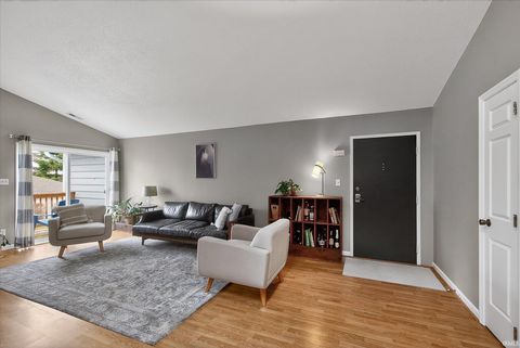 Tiny photo for 4501 N Wheeling Avenue #8B-202, Muncie, IN 47304 (MLS # 202605377)