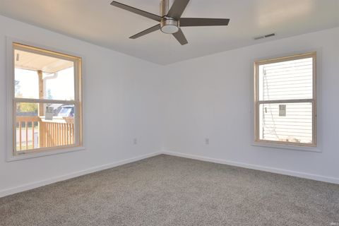 Tiny photo for 204 W 8th Street, Jonesboro, IN 46938 (MLS # 202543560)