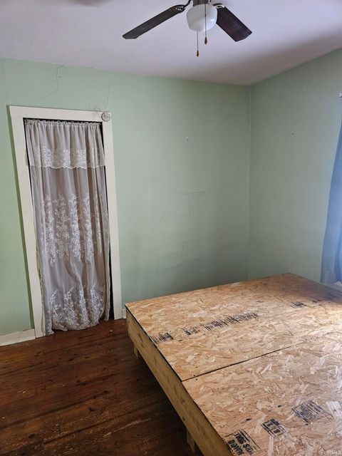 Tiny photo for 1128 S Elizabeth Street, Kokomo, IN 46902 (MLS # 202548602)