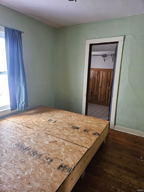 Tiny photo for 1128 S Elizabeth Street, Kokomo, IN 46902 (MLS # 202548602)