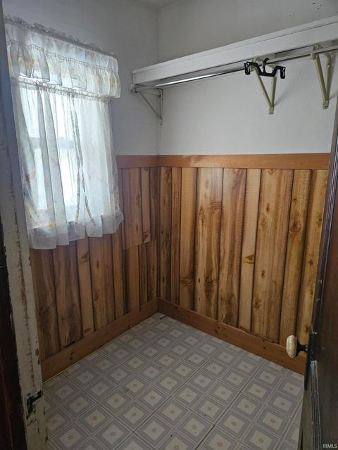 Tiny photo for 1128 S Elizabeth Street, Kokomo, IN 46902 (MLS # 202548602)