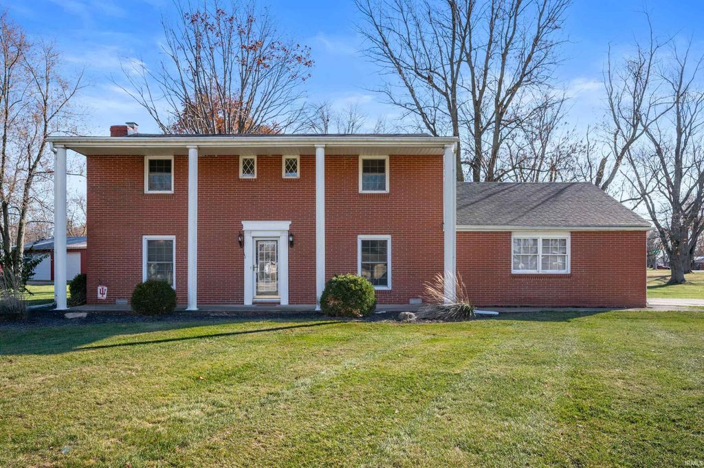 Photo of 3001 E Oaklawn Drive, Muncie, IN 47303 (MLS # 202546601)