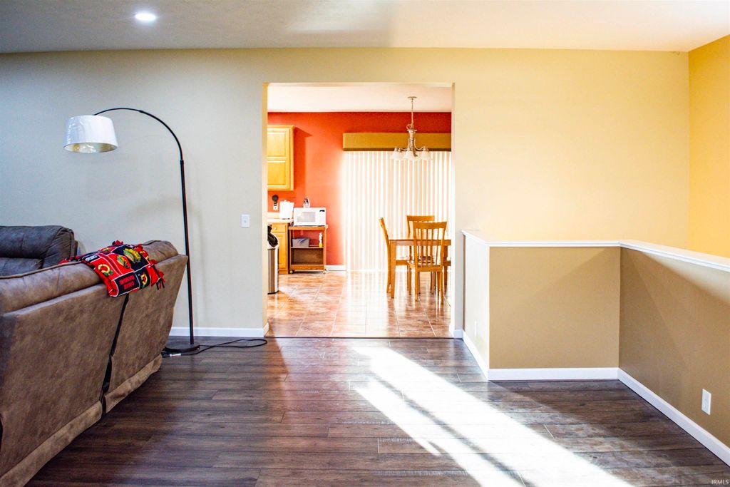 Photo of 59699 Park Side Drive, Elkhart, IN 46517 (MLS # 202606496)