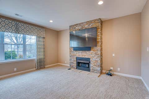 Tiny photo for 909 Uriel Court, Evansville, IN 47725 (MLS # 202625503)
