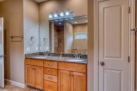 Tiny photo for 909 Uriel Court, Evansville, IN 47725 (MLS # 202625503)