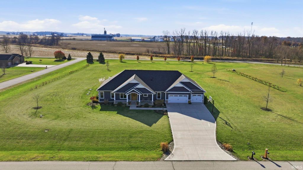Photo of 4896 S Round Hill Road Rd, Columbia City, IN 46725 (MLS # 202546182)