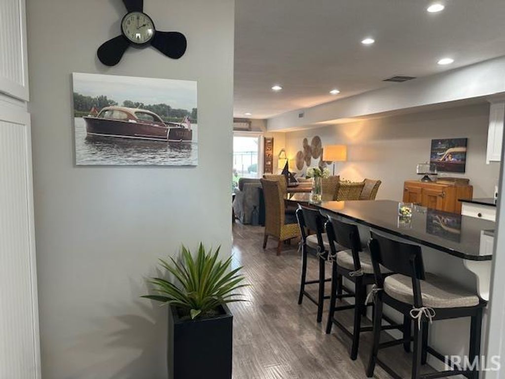 Photo of 12601 N Pleasant Grove Road, Syracuse, IN 46567 (MLS # 202611553)