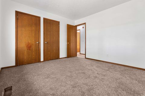 Tiny photo for 652 Northgate Circle, Rochester, IN 46975 (MLS # 202613457)