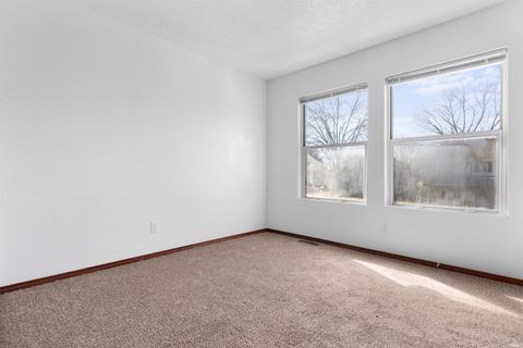 Tiny photo for 652 Northgate Circle, Rochester, IN 46975 (MLS # 202613457)