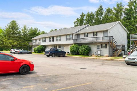 Tiny photo for 652 Northgate Circle, Rochester, IN 46975 (MLS # 202613457)