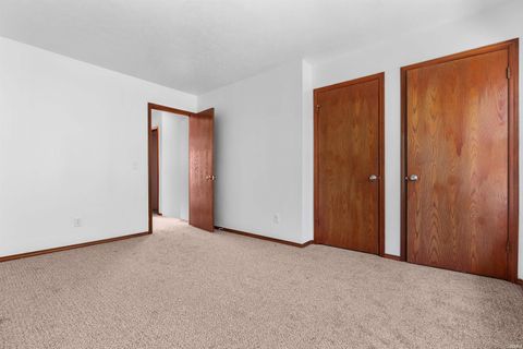 Tiny photo for 652 Northgate Circle, Rochester, IN 46975 (MLS # 202613457)