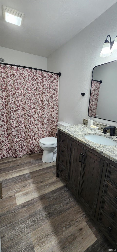 Tiny photo for 23036 S Oakleaf Drive, Elkhart, IN 46514 (MLS # 202625535)