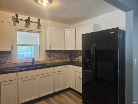 Tiny photo for 8416 E Lindstrom Lane, New Carlisle, IN 46552 (MLS # 202629492)