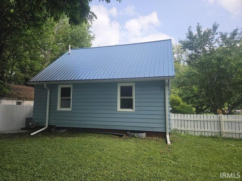 Tiny photo for 8416 E Lindstrom Lane, New Carlisle, IN 46552 (MLS # 202629492)