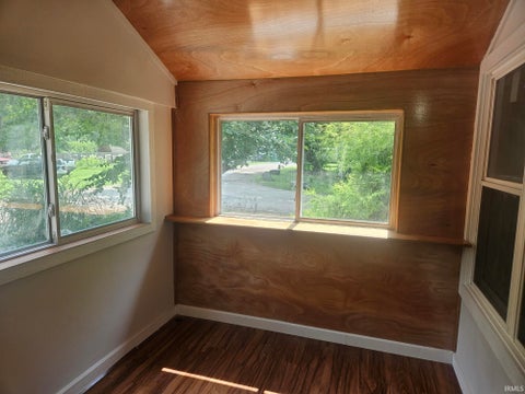 Tiny photo for 8416 E Lindstrom Lane, New Carlisle, IN 46552 (MLS # 202629492)