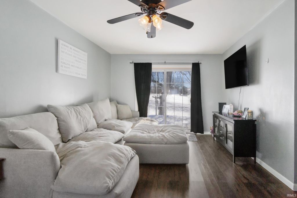 Photo of 1112 Salem Lane, Evansville, IN 47710 (MLS # 202603968)