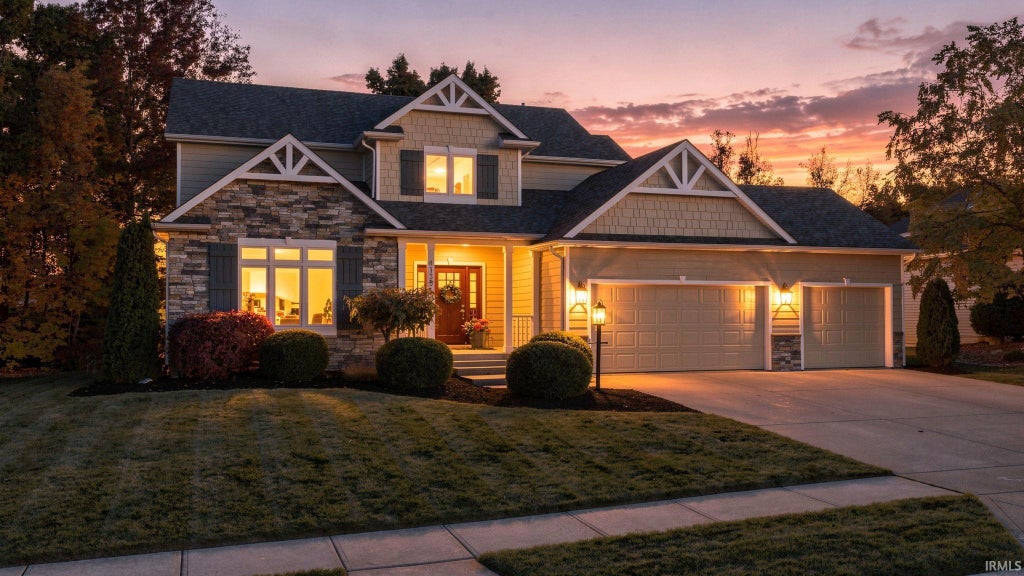 Photo of 4135 Cordell Cove, Fort Wayne, IN 46845 (MLS # 202644999)