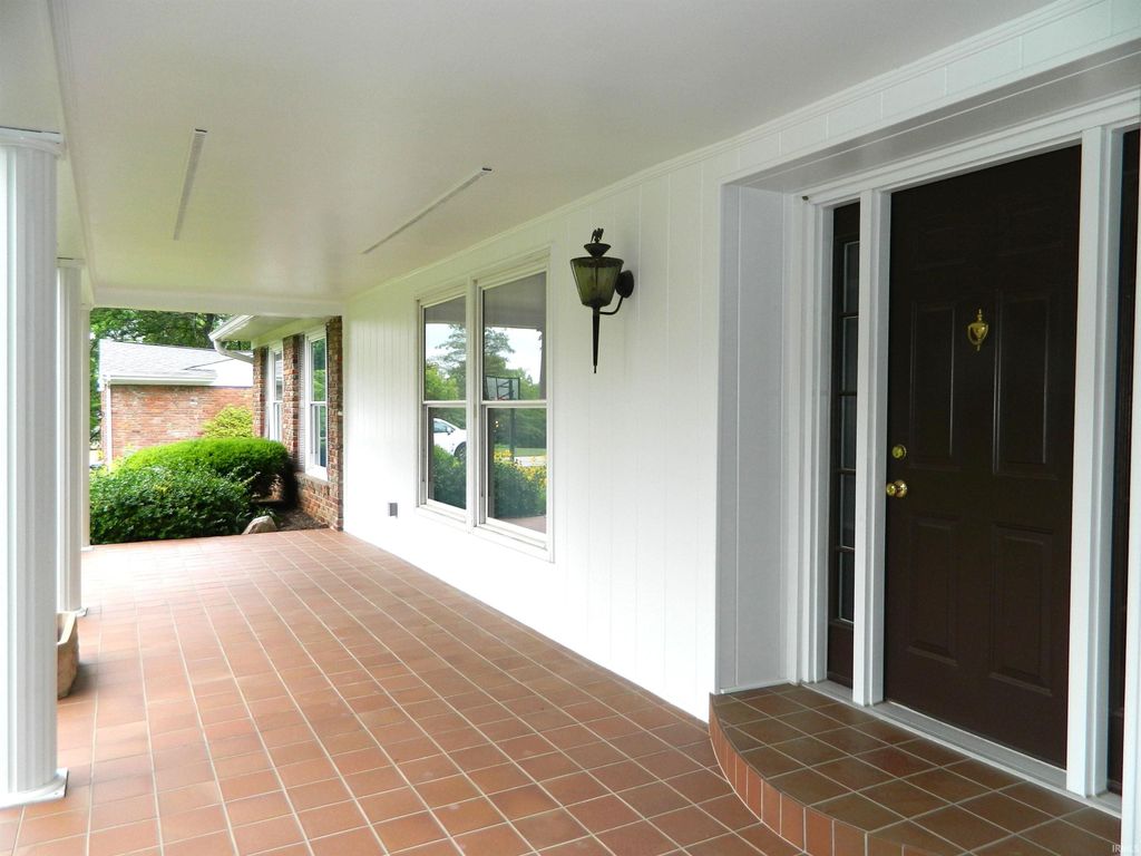 Photo of 409 E Woodridge Drive, Bloomington, IN 47408 (MLS # 202619506)