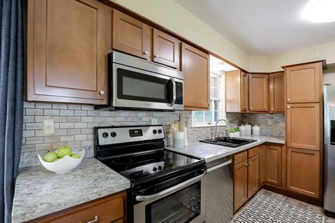 Tiny photo for 1214 Potomac Avenue, Lafayette, IN 47905 (MLS # 202620659)