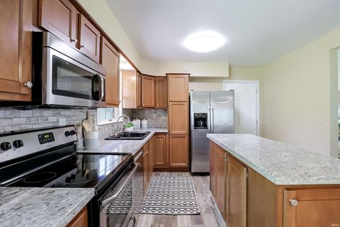Tiny photo for 1214 Potomac Avenue, Lafayette, IN 47905 (MLS # 202620659)