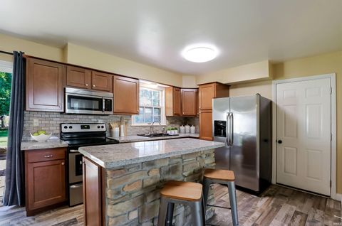 Tiny photo for 1214 Potomac Avenue, Lafayette, IN 47905 (MLS # 202620659)
