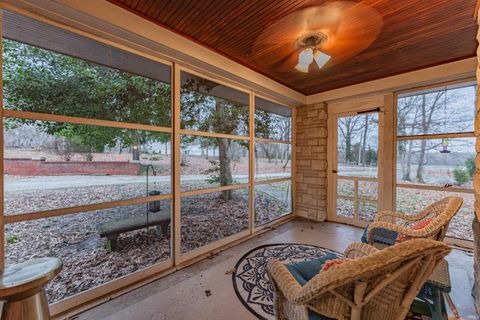 Tiny photo for 3008 N Red Bank Road, Evansville, IN 47720 (MLS # 202600764)