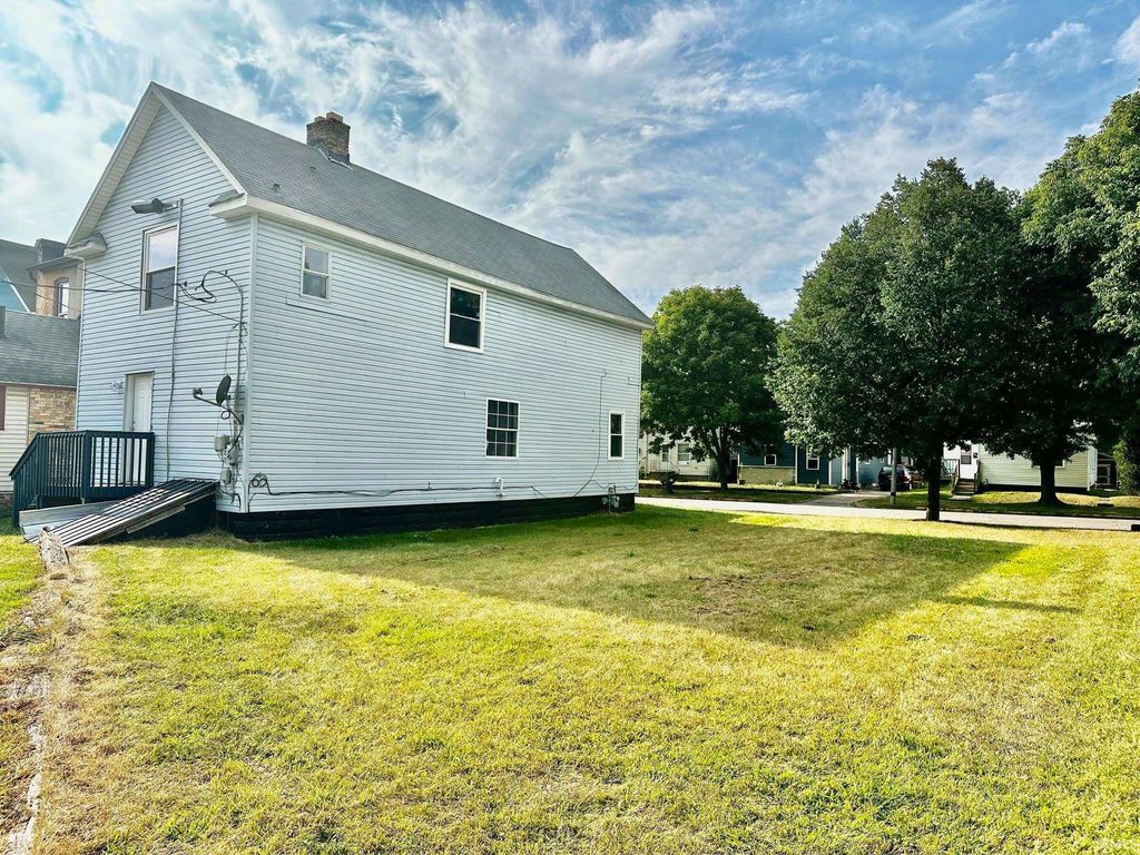 Photo of TBD W Washington, Elkhart, IN 46516 (MLS # 202535302)