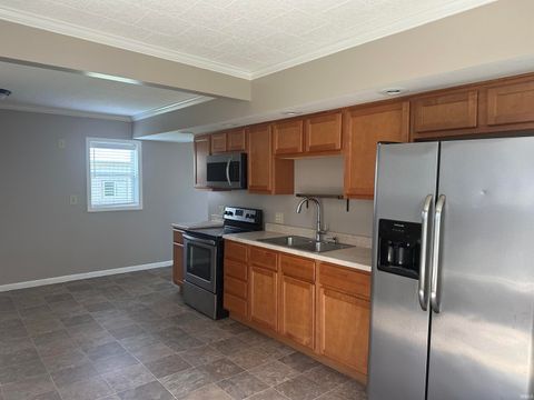 Tiny photo for 122 N monon Ave, Francesville, IN 47946 (MLS # 202613143)