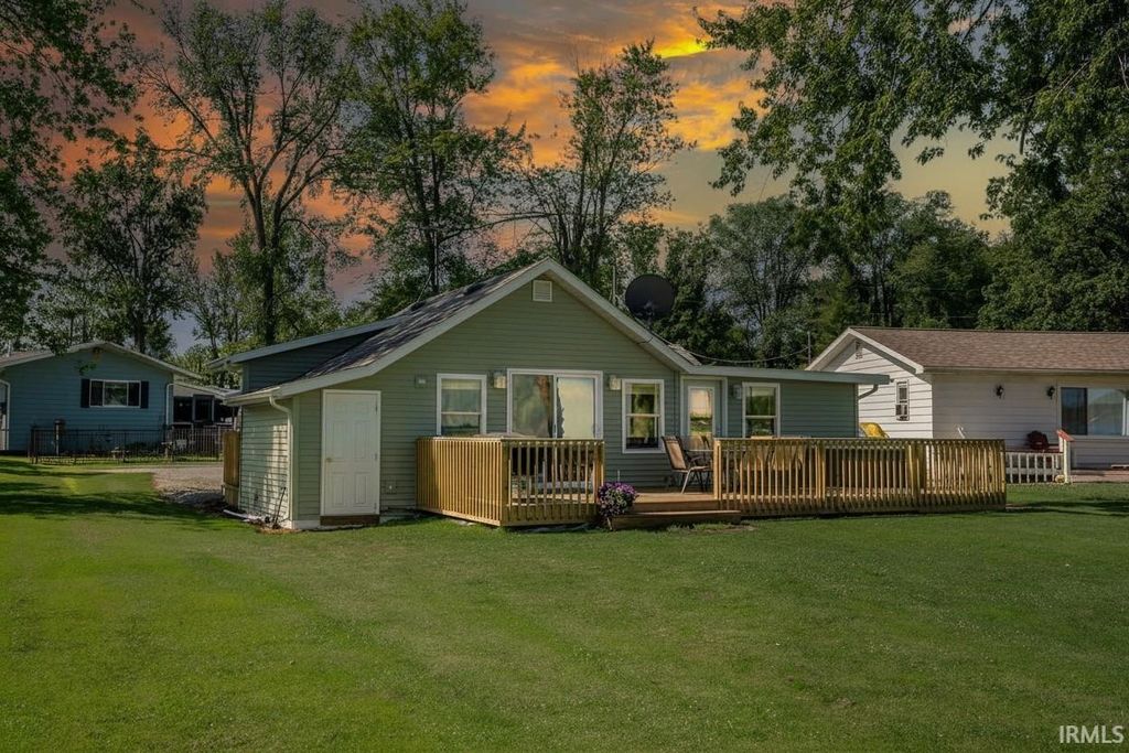 Photo of 0175 Frantz Drive, Wawaka, IN 46794 (MLS # 202601879)