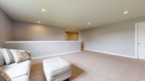 Tiny photo for 5645 Belmont Drive, Newburgh, IN 47630 (MLS # 202617408)