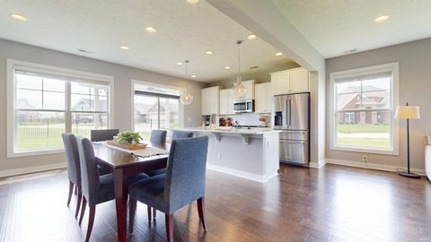 Tiny photo for 5645 Belmont Drive, Newburgh, IN 47630 (MLS # 202617408)