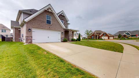 Tiny photo for 5645 Belmont Drive, Newburgh, IN 47630 (MLS # 202617408)