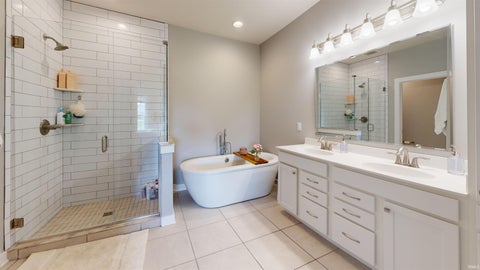 Tiny photo for 5645 Belmont Drive, Newburgh, IN 47630 (MLS # 202617408)
