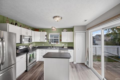 Tiny photo for 3081 Bardsdell Street, Lafayette, IN 47909 (MLS # 202541152)