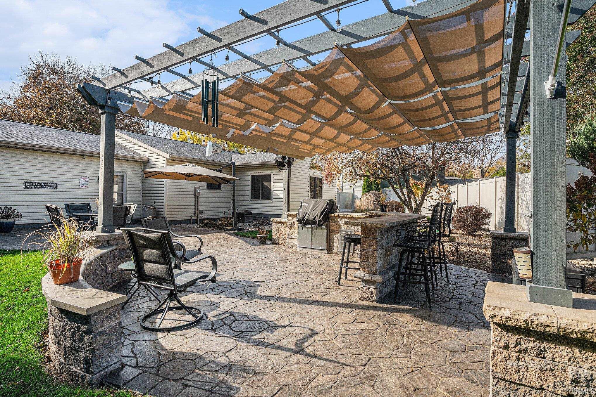 Elkhart, Indiana 46517, United States, 3 Bedrooms Bedrooms, ,2 BathroomsBathrooms,Residential,Active,240151