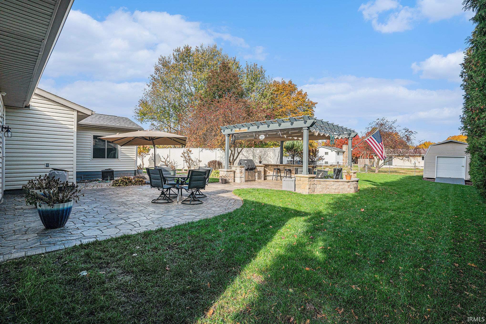 Elkhart, Indiana 46517, United States, 3 Bedrooms Bedrooms, ,2 BathroomsBathrooms,Residential,Active,240151