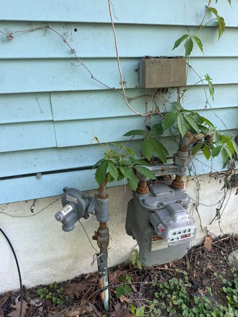 Tiny photo for 3105 central Drive, Fort Wayne, IN 46806 (MLS # 202618693)