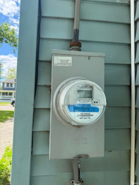 Tiny photo for 3105 central Drive, Fort Wayne, IN 46806 (MLS # 202618693)