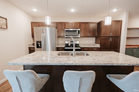 Tiny photo for 1034 Watership Drive, Evansville, IN 47725 (MLS # 202625650)