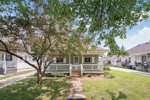 Photo of 728 S Indiana Avenue, Kokomo, IN 46901 (MLS # 202628439)