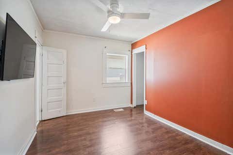 Tiny photo for 728 S Indiana Avenue, Kokomo, IN 46901 (MLS # 202628439)
