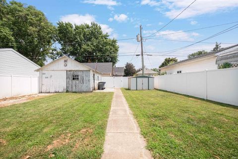 Tiny photo for 728 S Indiana Avenue, Kokomo, IN 46901 (MLS # 202628439)