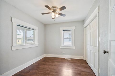 Tiny photo for 728 S Indiana Avenue, Kokomo, IN 46901 (MLS # 202628439)