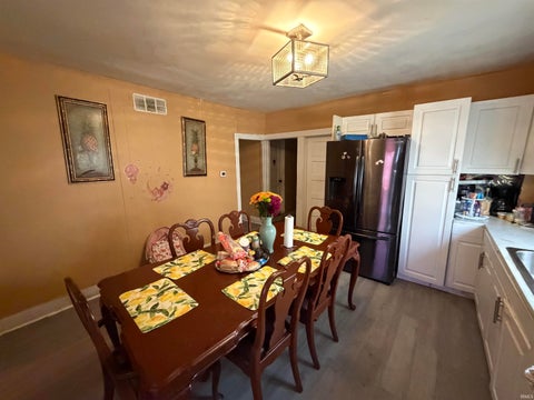Tiny photo for 519 Manchester Avenue, Wabash, IN 46992 (MLS # 202643652)