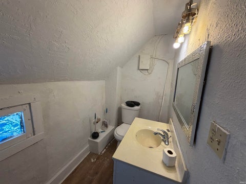 Tiny photo for 519 Manchester Avenue, Wabash, IN 46992 (MLS # 202643652)